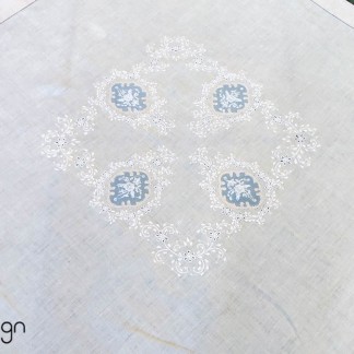 Square table cloth - Chiffon patch embroidery (size 90 cm)